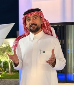 رائد الأعمال حسن آل بن زيد